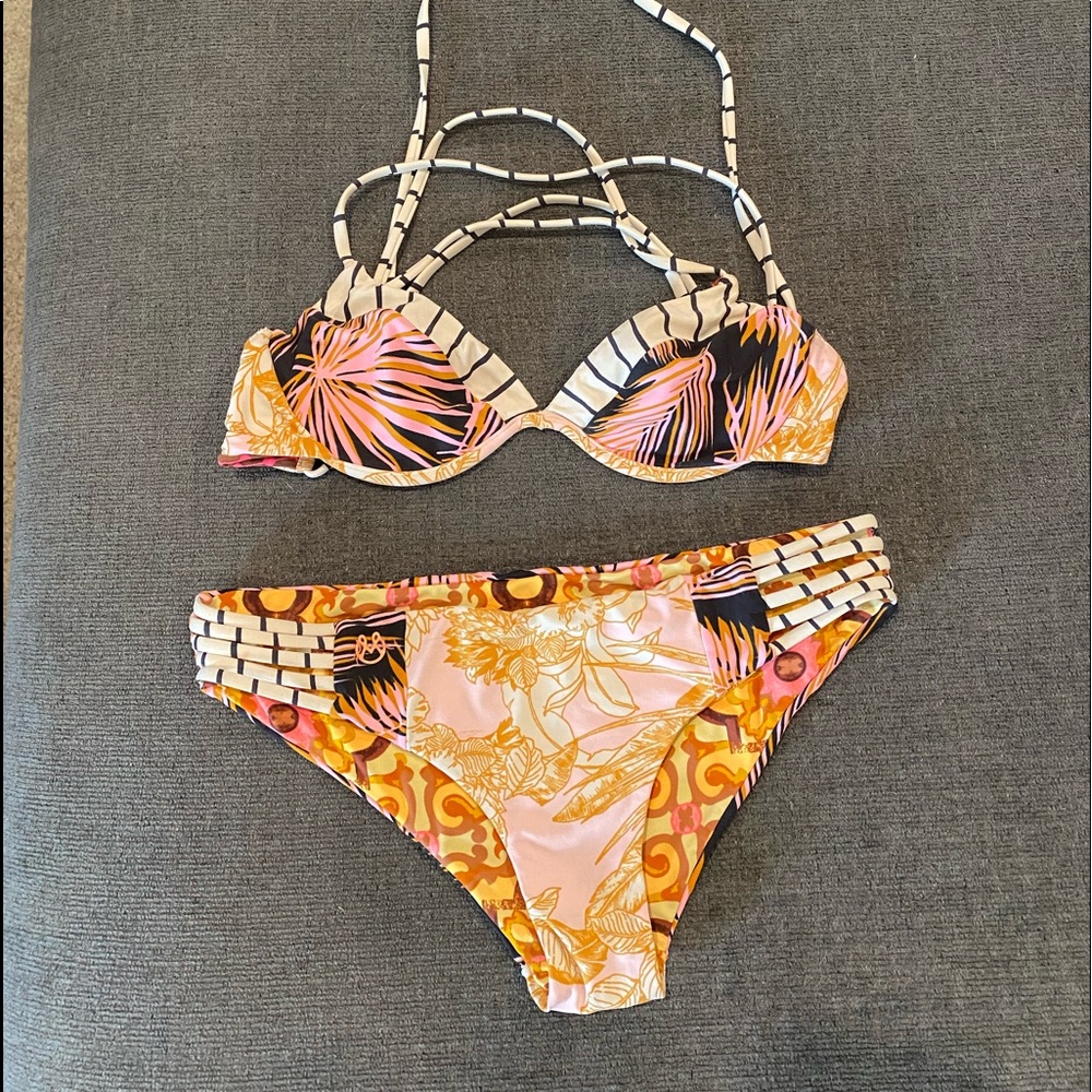 Maaji reversible bikini in print Caribbean Curuba